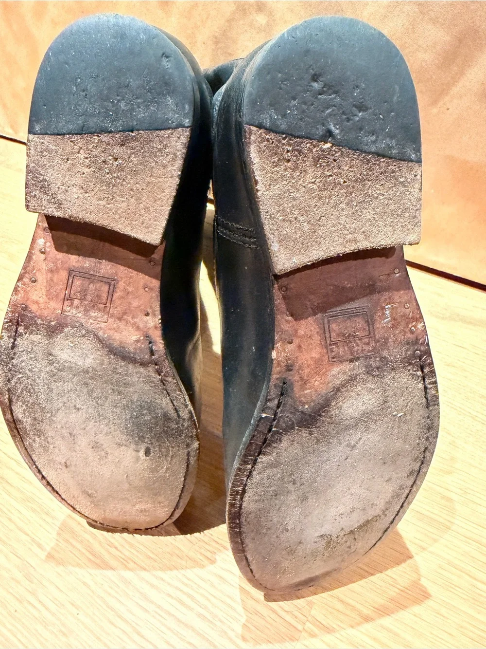 Frye Black MELISSA BUTTON 2 WIDE CALF